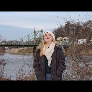 Meet your Posher, Staci